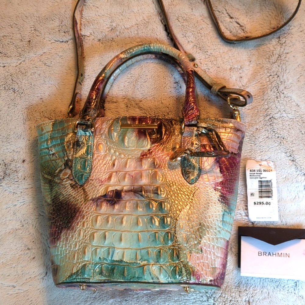 Authentic Brahmin Small Bowie Satchel with Dust bag Excellent condition